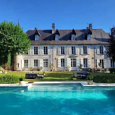 Logis Des Tourelles Apartment *