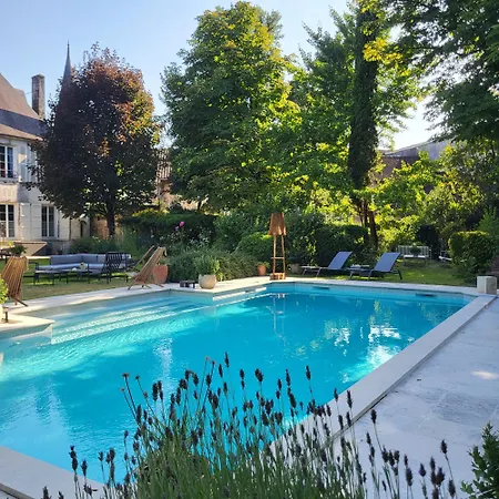 Logis Des Tourelles * Cognac