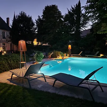 Logis Des Tourelles Apartment
